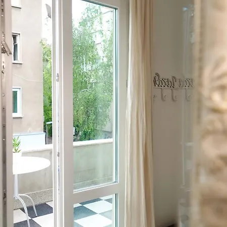 The Bookies Apartment *